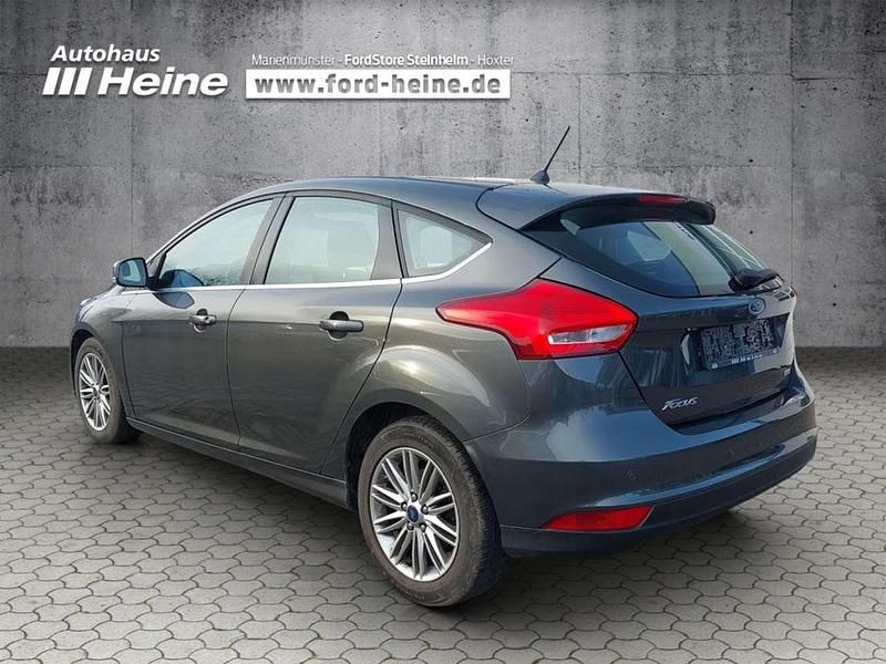 Usata Ford Focus Cool & Connect 125 CV (91 kW) 2017 Grigio Berlina
