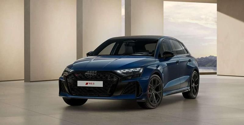 Gebraucht Audi RS3 Comfort 400 PS (294 kW) 2025 Blau (ascariblau metallic) Limousine
