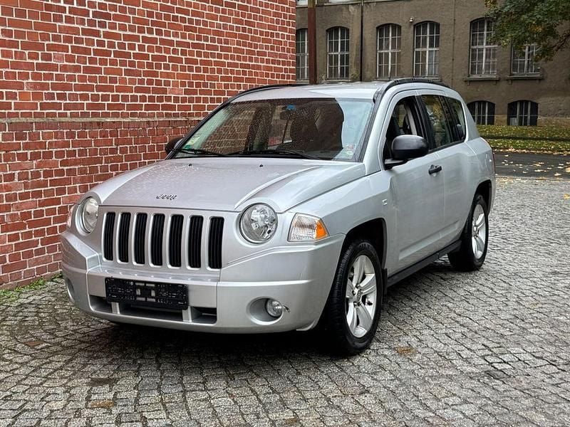 Silber Gebraucht 2007 Jeep Compass Sport SUV | 2.290 € (Superpreis) - Bild 1/4