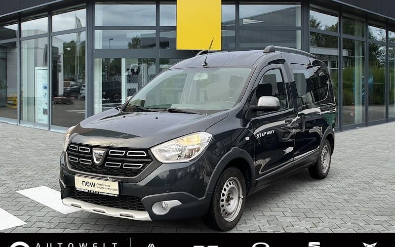 Gebraucht Dacia Dokker Stepway 131 PS (96 kW) 2021 Grau Van / Kleinbus