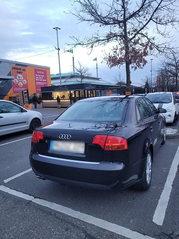 Gebraucht Audi A4 140 PS (102 kW) 2007 Schwarz Limousine