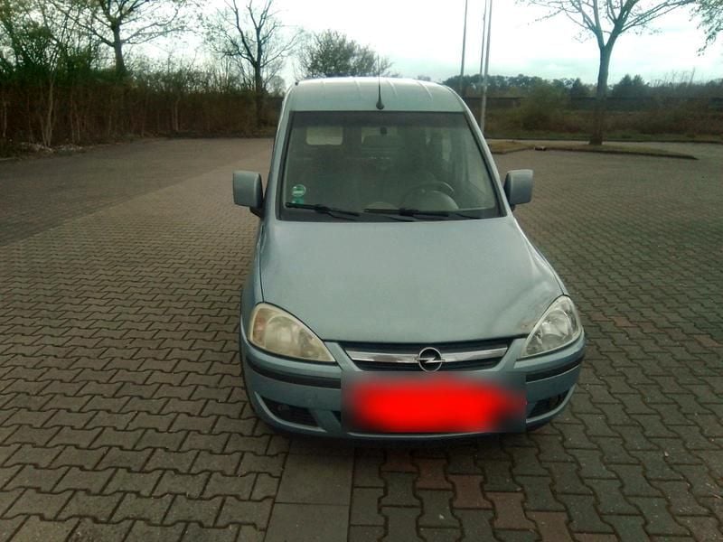 Gebraucht Opel Combo 88 PS (64 kW) 2003 Blau Van / Kleinbus