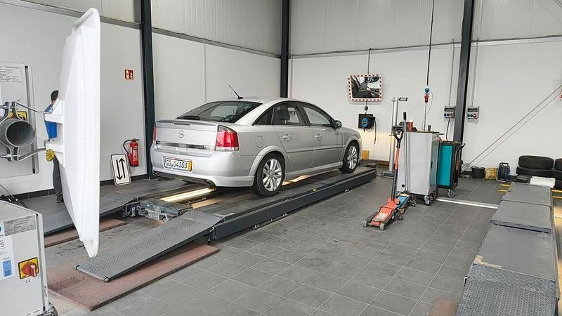 Gebraucht Opel Vectra GTS OPC 155 PS (114 kW) 2006 Silber Limousine