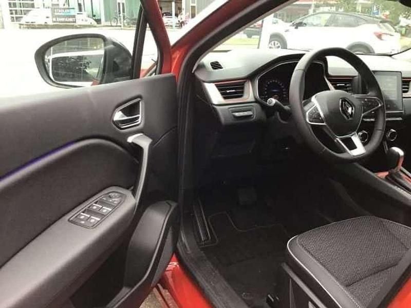 Używany Renault Captur Intens 131 KM (96 kW) 2020 Czerwony SUV
