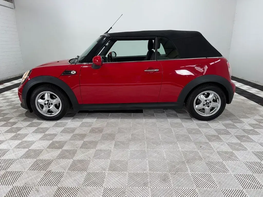 Gebraucht Mini Cooper D Cabriolet 111 PS (81 kW) 2013 Rot Cabrio