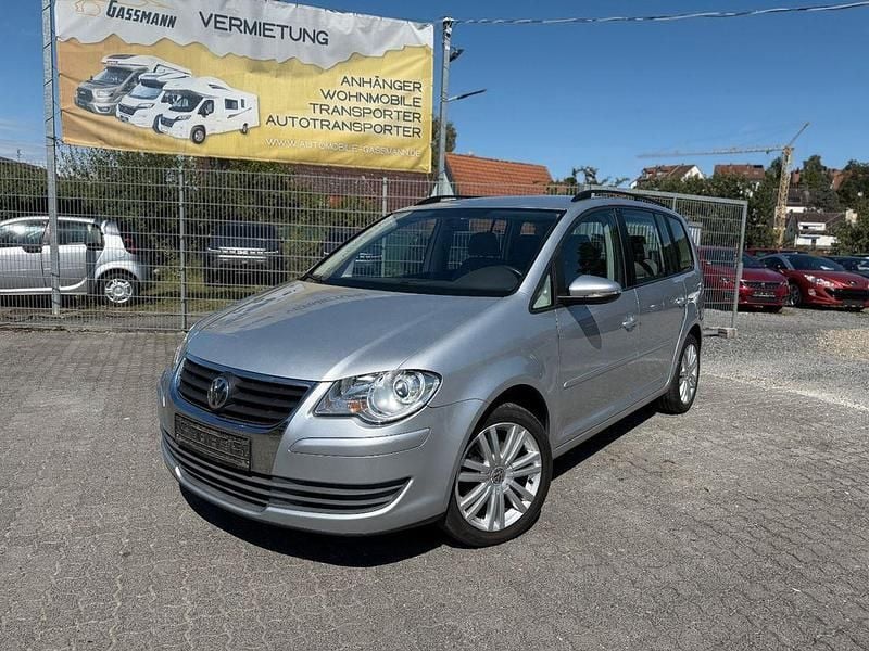 Silber Gebraucht 2010 VW Touran Van / Kleinbus | 6.490 € (Fairer Preis) - Bild 1/4