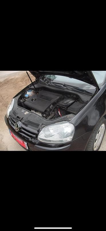 Gebraucht VW Golf IV 70 PS (51 kW) 2004 Schwarz Kleinwagen