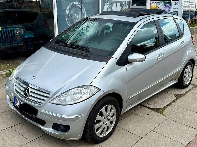 Silber Gebraucht 2007 Mercedes A180 Limousine | 3.250 € (Fairer Preis) - Bild 1/4