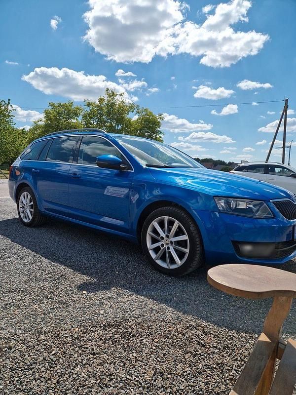 Gebraucht Skoda Octavia Style 110 PS (80 kW) 2016 Blau Kleinwagen