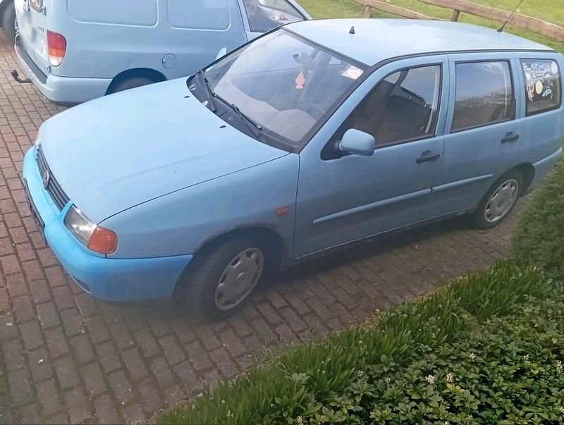 Gebraucht VW Polo 60 PS (44 kW) 1998 Blau Kombi