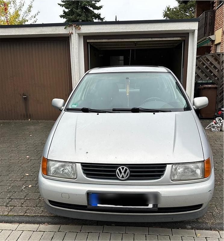 Grau Gebraucht 1999 VW Polo Kleinwagen | 650 € (Guter Preis) - Bild 1/4
