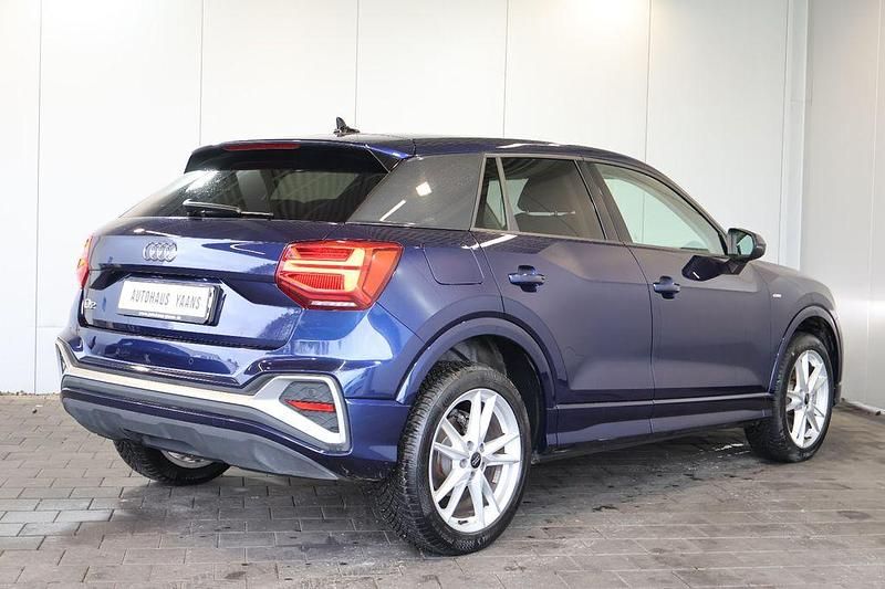 Gebraucht Audi Q2 S-Line 150 PS (110 kW) 2024 Blau SUV