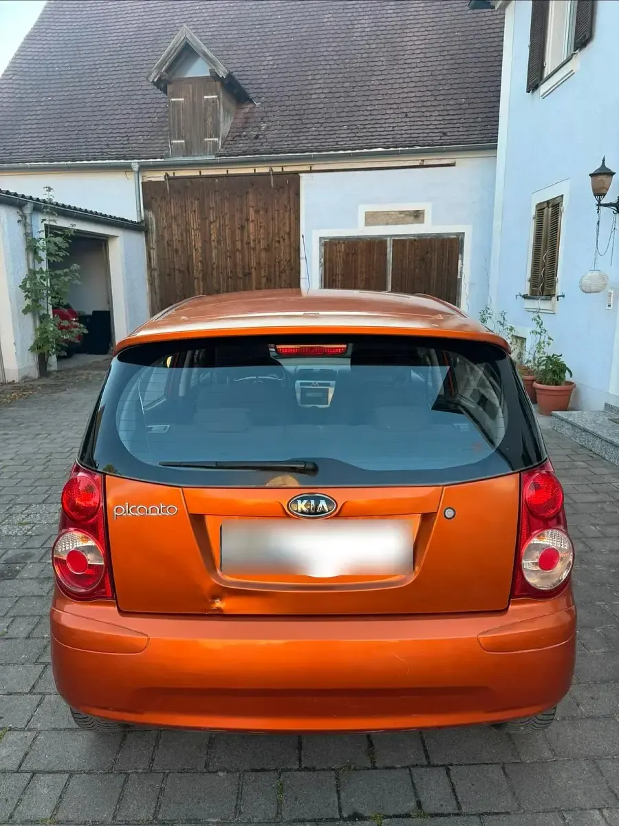 Gebraucht Kia Picanto Attract 65 PS (47 kW) 2009 Orange Kleinwagen