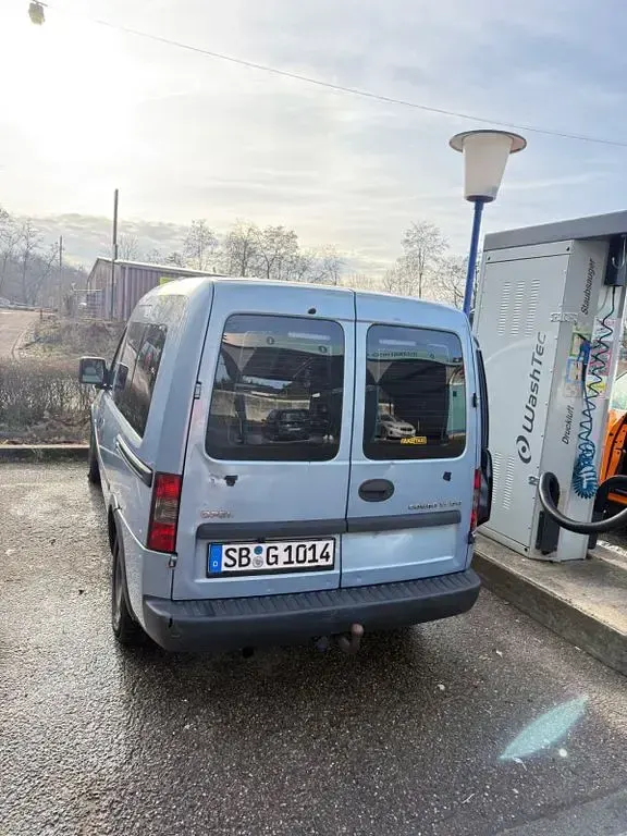 Gebraucht Opel Combo 65 PS (47 kW) 2003 Blau Van / Kleinbus