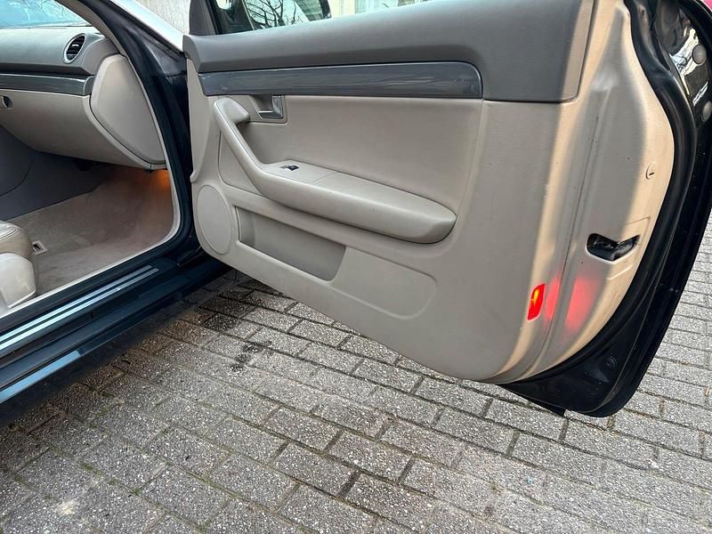 Gebraucht Audi A4 Cabriolet 161 PS (118 kW) 2003 Schwarz Cabrio