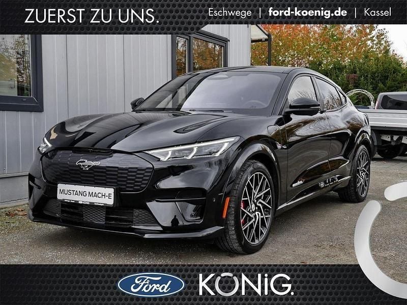 Schwarz Gebraucht 2023 Ford Mustang Mach-E GT SUV | 53.950 € (Fairer Preis) - Bild 1/4