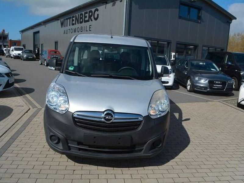 Second-hand Opel Combo 90 CP (66 kW) 2013 Argintiu Monovolum