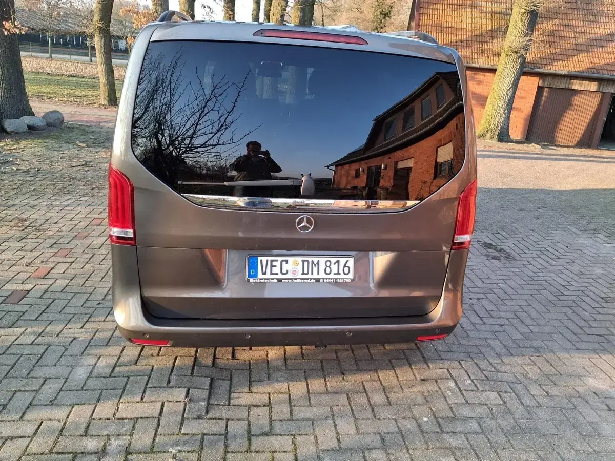 Gebraucht Mercedes V250 Edition 190 PS (139 kW) 2016 Andere farben Van / Kleinbus