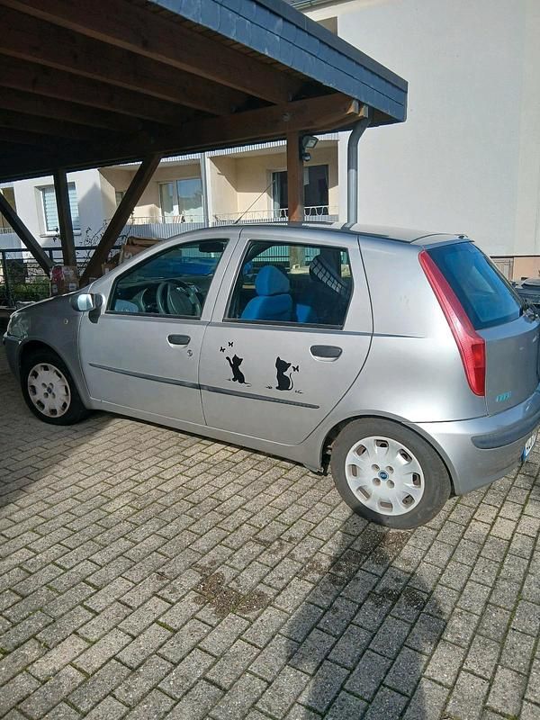 Gebraucht Fiat Punto 60 PS (44 kW) 2001 Silber Kleinwagen