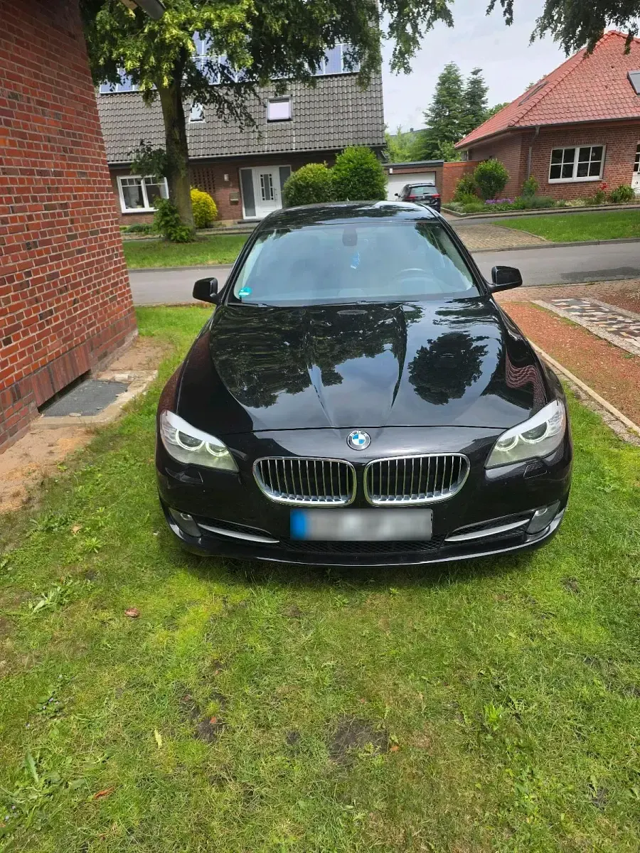 Gebraucht BMW 523 204 PS (150 kW) 2011 Schwarz Limousine