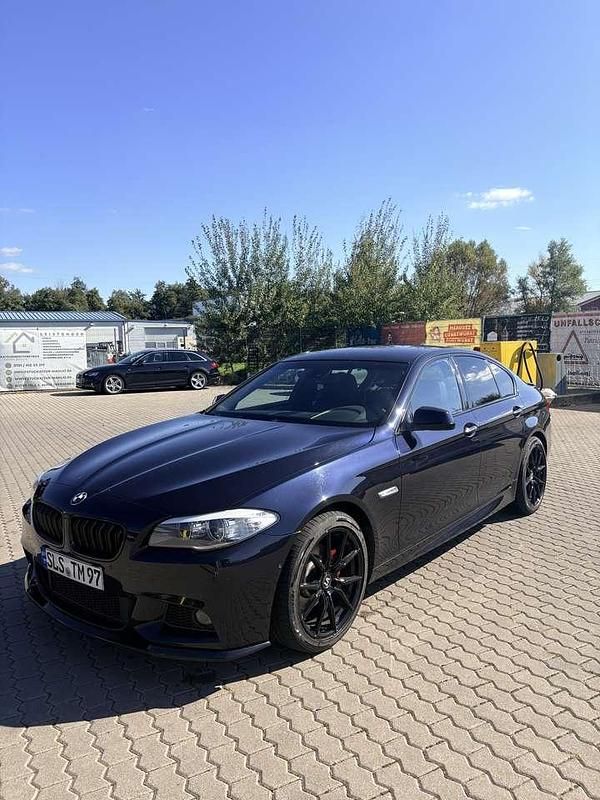 Gebraucht BMW 520 184 PS (135 kW) 2012 Schwarz Limousine