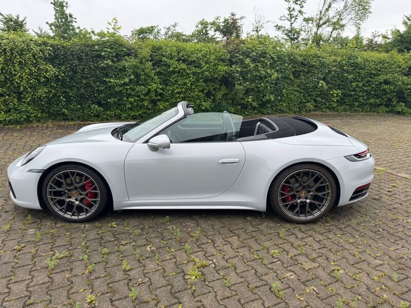 Gebraucht Porsche 992 450 PS (330 kW) 2024 Grau Cabrio