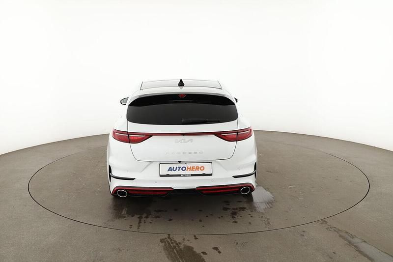 Gebraucht Kia ProCeed GT 204 PS (150 kW) 2022 Weiß Kombi