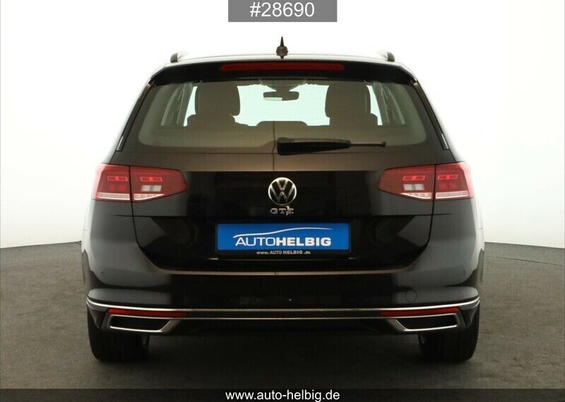 Gebraucht VW Passat GTE 218 PS (160 kW) 2022 Deep black perleffekt Kombi