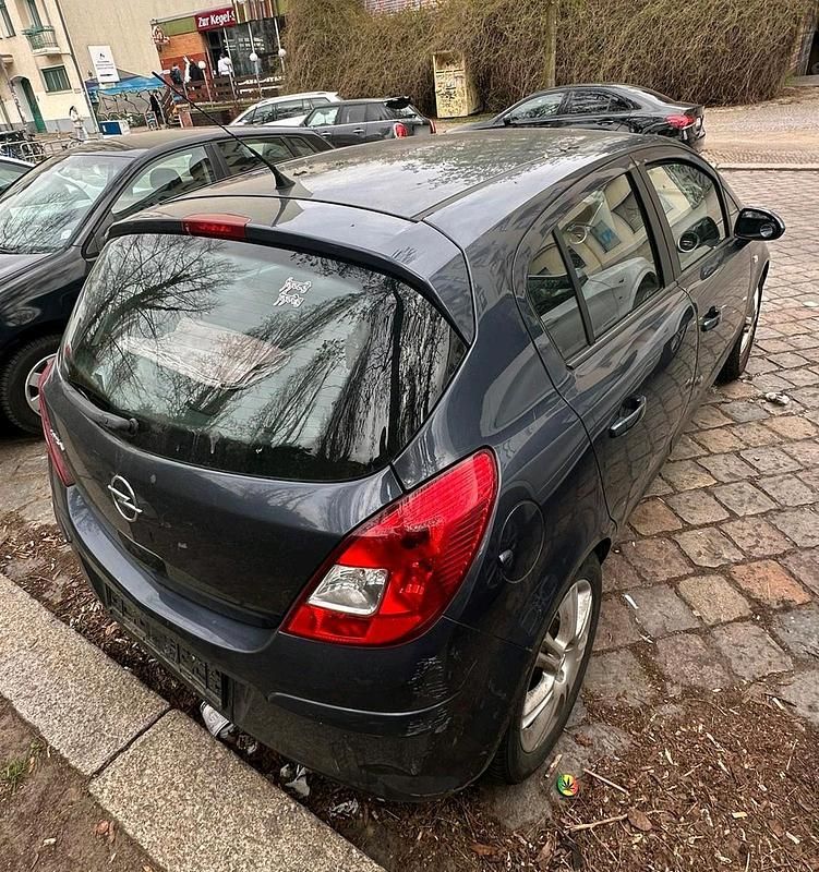Usata Opel Corsa 80 CV (58 kW) 2009 Blu Utilitaria