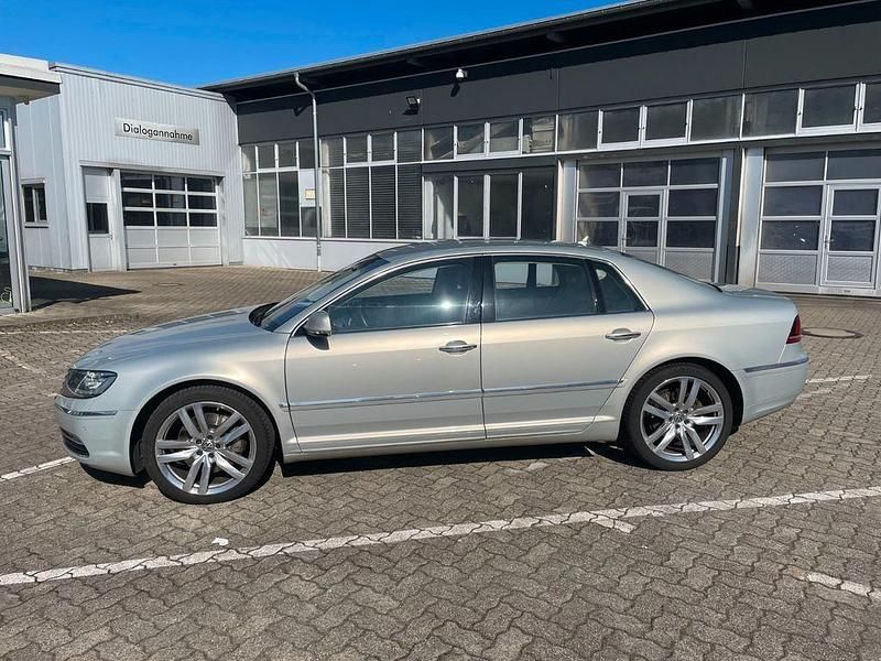 Beige Gebraucht 2014 VW Phaeton Limousine | 13.900 € (Fairer Preis) - Bild 1/3