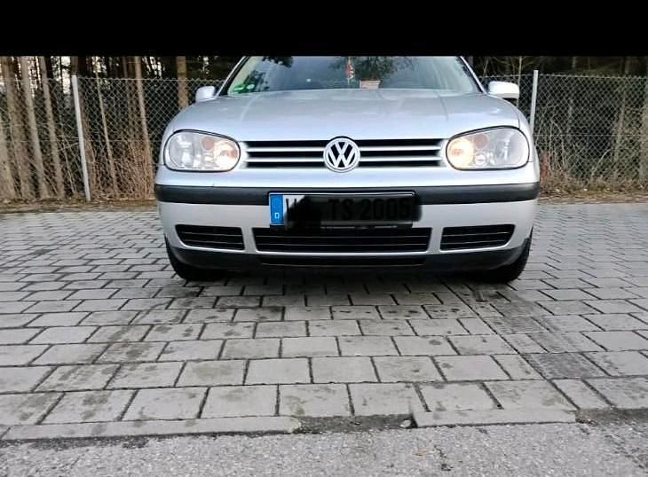 Gebraucht VW Golf IV 98 PS (72 kW) 2003 Silber Kombi