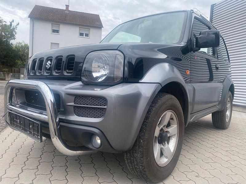 Schwarz Gebraucht 2006 Suzuki Jimny Style SUV | 7.950 € (Etwas zu teuer) - Bild 1/4