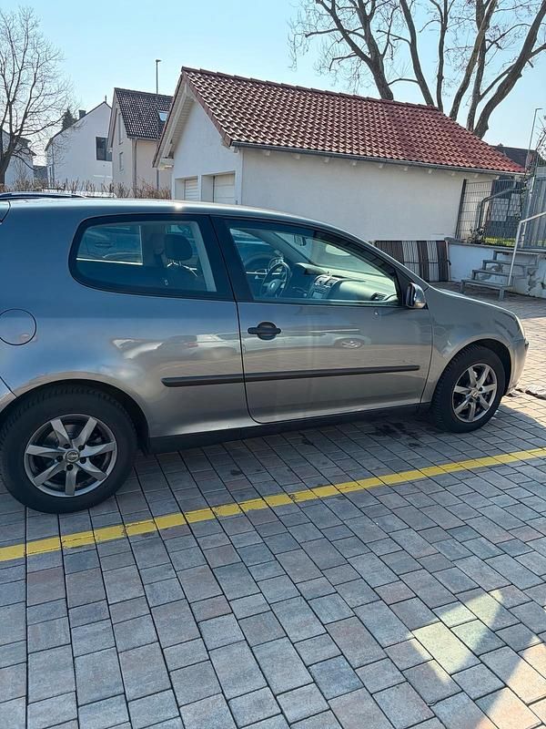 Gebraucht VW Golf 55 PS (40 kW) 2004 Grau Coupé