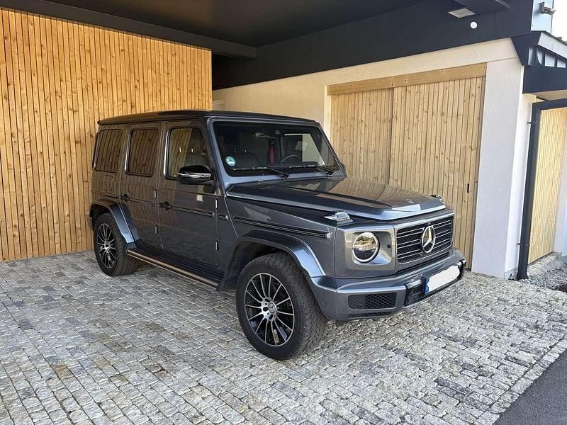 Grau Gebraucht 2022 Mercedes G400 SUV | 125.000 € (Guter Preis) - Bild 1/4
