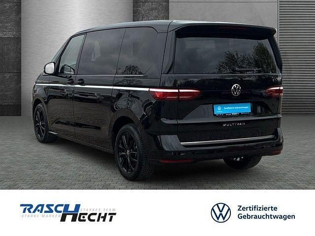 Second-hand VW Multivan Style 150 CP (110 kW) 2025 Negru Monovolum