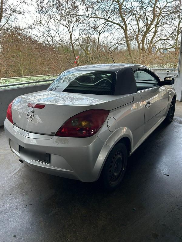 Gebraucht Opel Tigra 125 PS (91 kW) 2005 Grau Cabrio