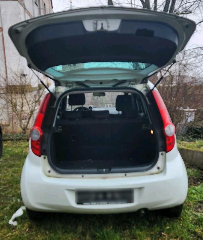 Gebraucht Opel Agila 85 PS (62 kW) 2009 Weiß Kleinwagen