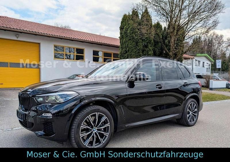 Gebraucht BMW X5 M50 Performance 530 PS (389 kW) 2021 Black sapphire metallic SUV