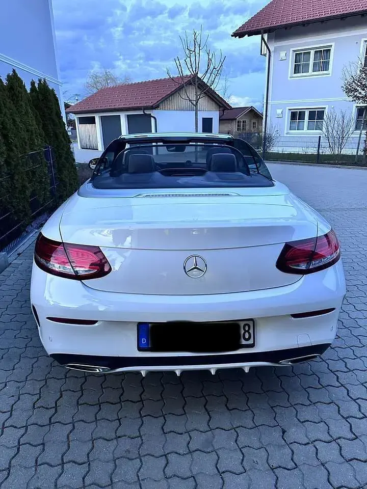 Gebraucht Mercedes C200 AMG line 184 PS (135 kW) 2018 Cabrio