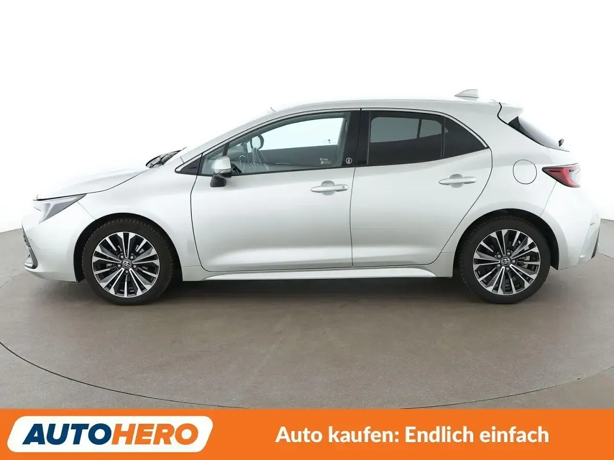 Gebraucht Toyota Corolla Team 140 PS (102 kW) 2024 Grau Kleinwagen