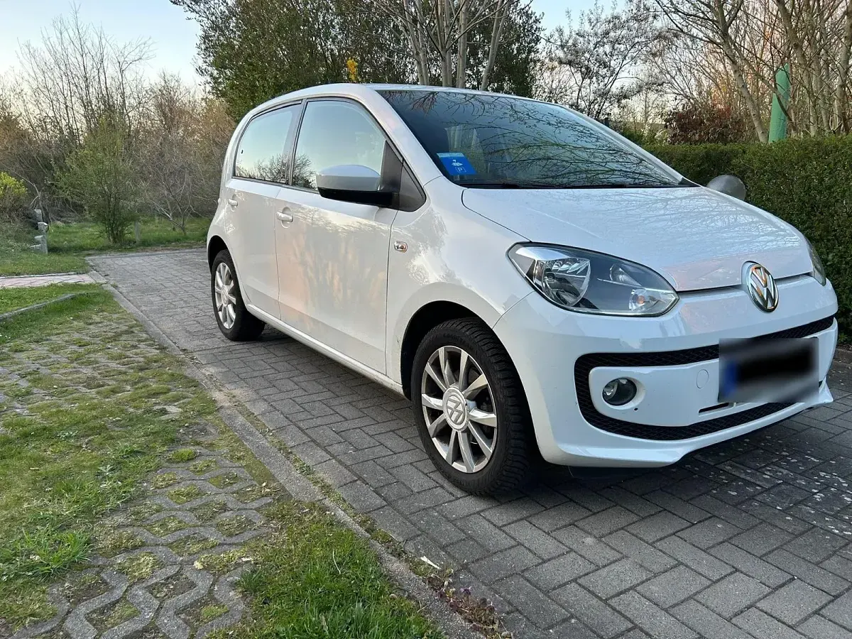 Gebraucht VW up! 60 PS (44 kW) 2016 Weiß Kleinwagen