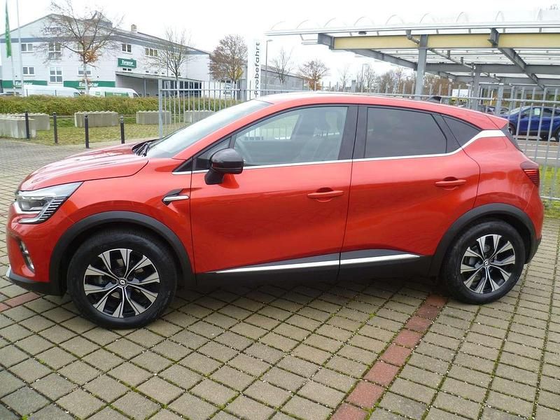 Gebraucht Renault Captur Techno 140 PS (102 kW) 2024 Dezirrot SUV
