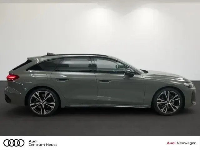 Neu Audi S5 Sport 367 PS (269 kW) 2026 Grau Kombi