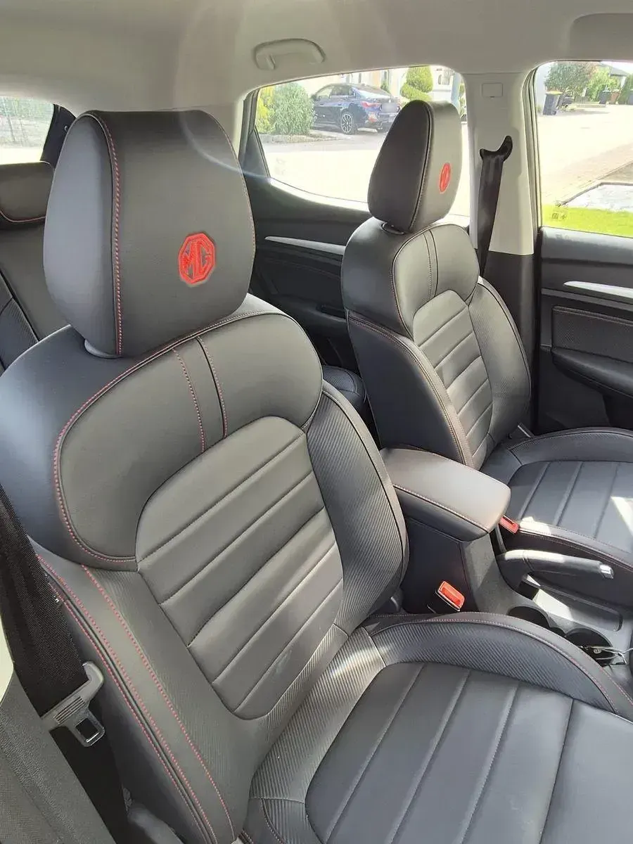 Gebraucht MG ZS Luxury 106 PS (77 kW) 2025 Schwarz SUV
