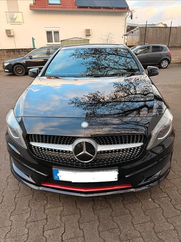 Gebraucht Mercedes A250 AMG line 211 PS (155 kW) 2013 Schwarz Limousine