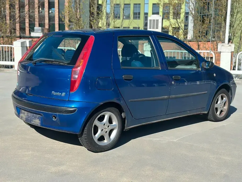 Gebraucht Fiat Punto 80 PS (58 kW) 2000 Blau Kleinwagen