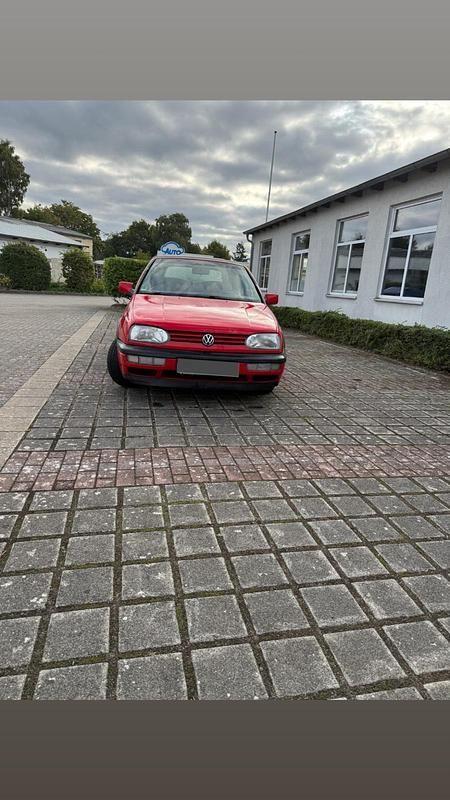 Gebraucht VW Golf 115 PS (84 kW) 1994 Rot Cabrio