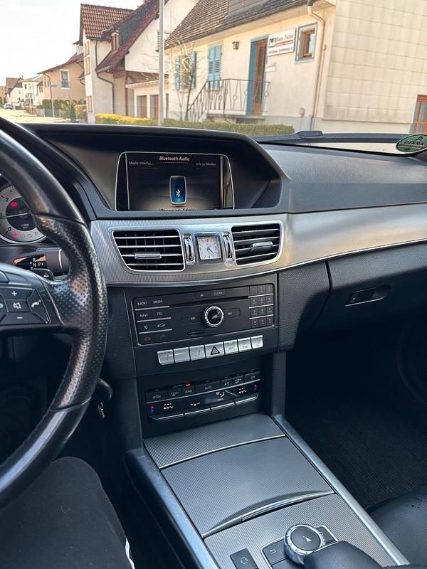 Gebraucht Mercedes E200 136 PS (100 kW) 2015 Silber Kombi