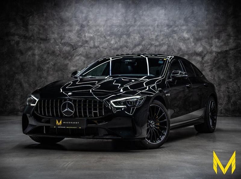 Schwarz (obsidianschwarz metallic) Gebraucht 2024 Mercedes AMG GT 63 AMG Coupé | 115.555 € (Superpreis) - Bild 1/4