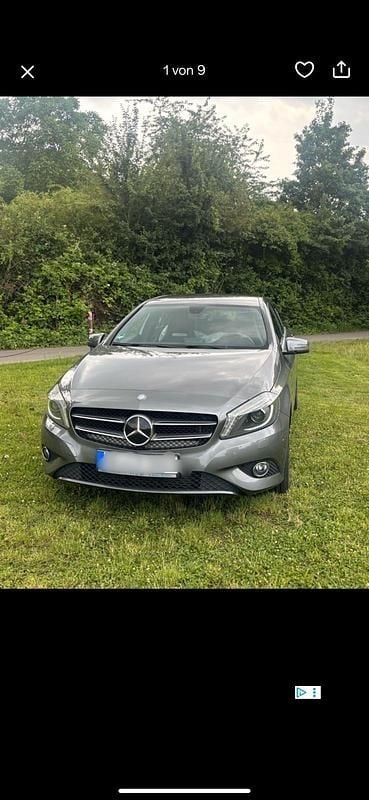 Grau Gebraucht 2014 Mercedes A180 Kombi | 9.500 € - Bild 1/4